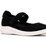 Clarks Lynell Strap Shoe (Women's)